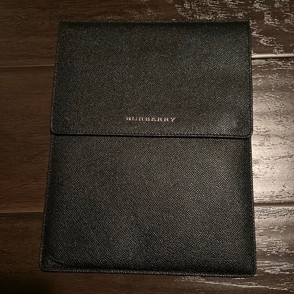 Burberry Pebble Leather Tablet or Notepad Case / Pouch, Sleeve, Black NWOT